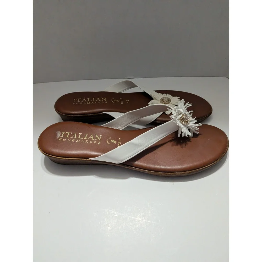 Italian Shoemakers White Flower Rhinestone Thong Wedge Sandals Womens 10 Italy